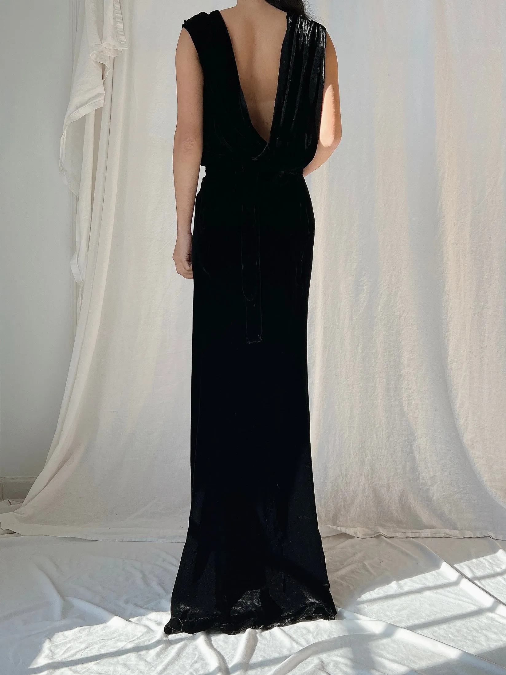 1930s Sill Velvet Gown with Pansies - M