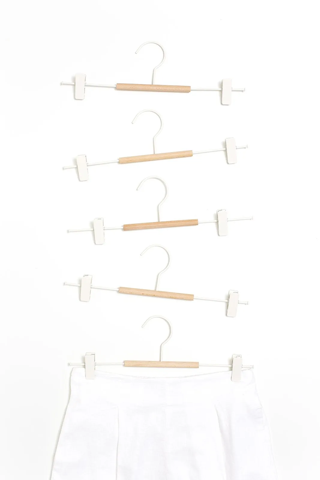 Adult Clip Hangers In Chalk
