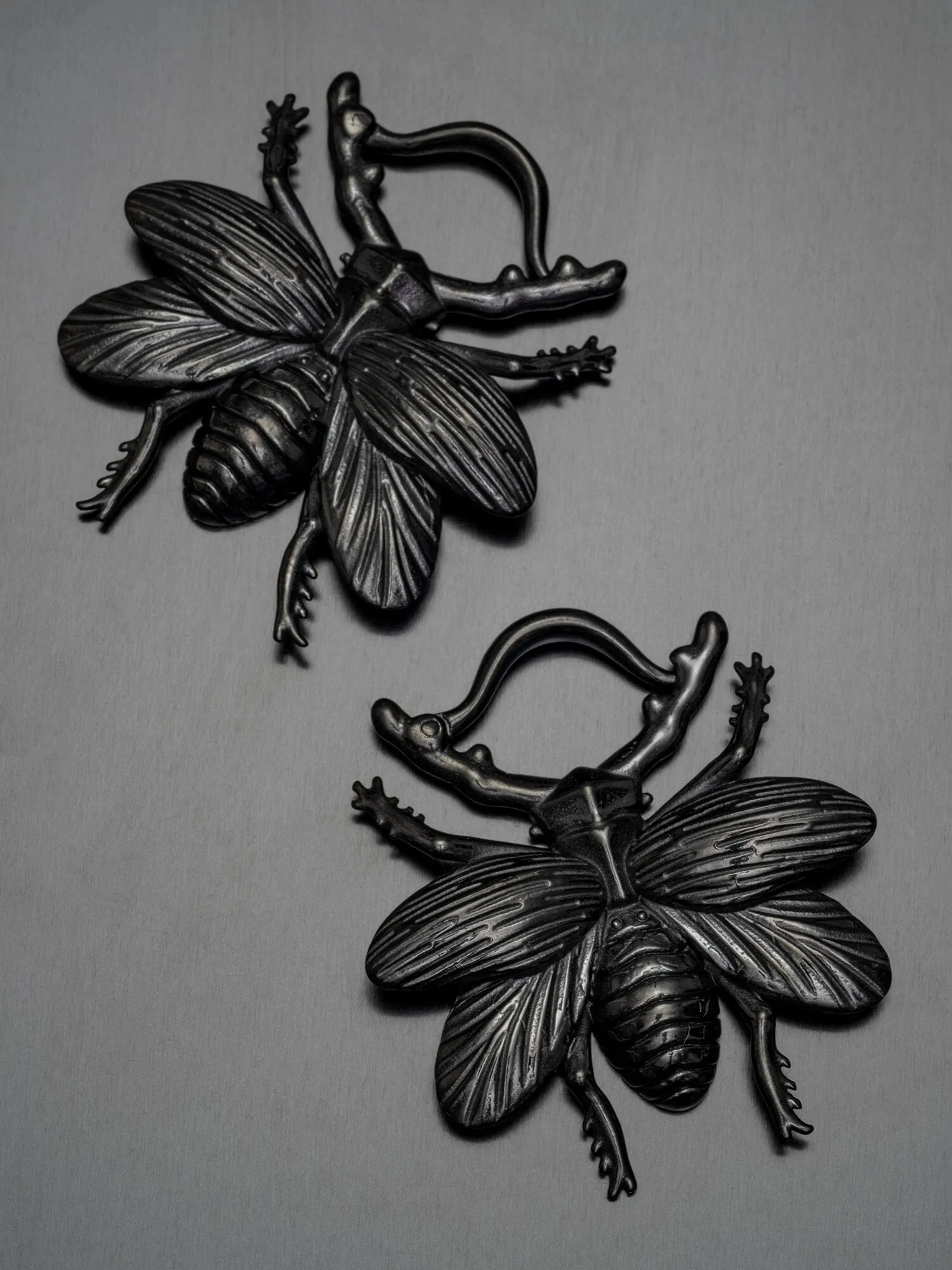 Black Beetle's Flight Steel Hangers