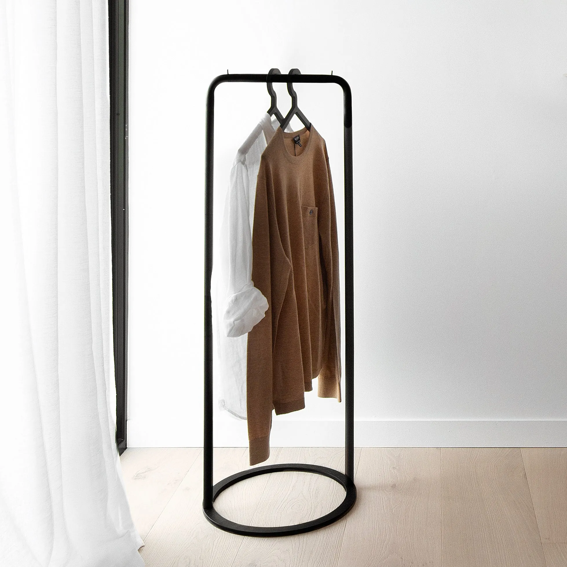 O&O Clothes Rack