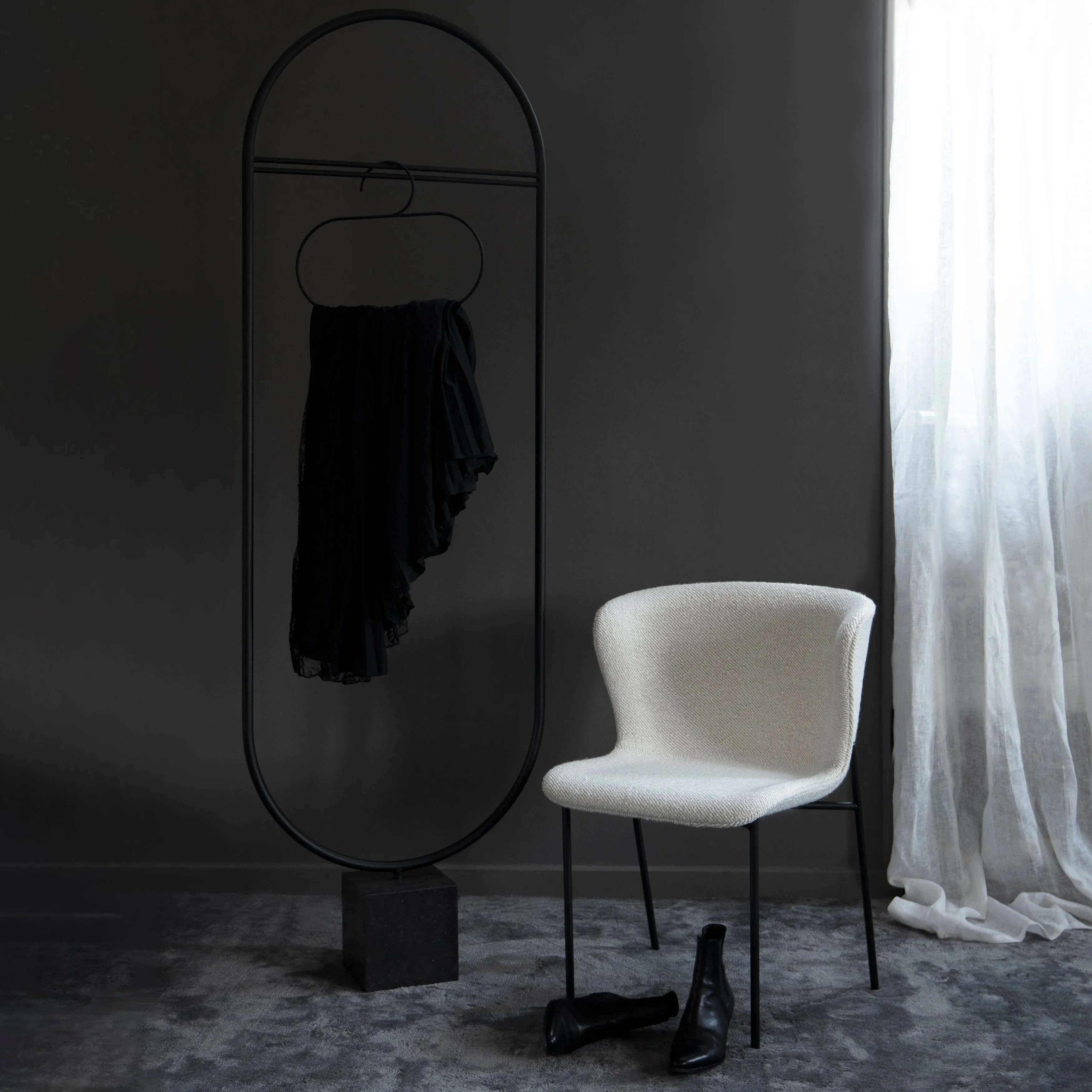 Stand Out Coat Stand
